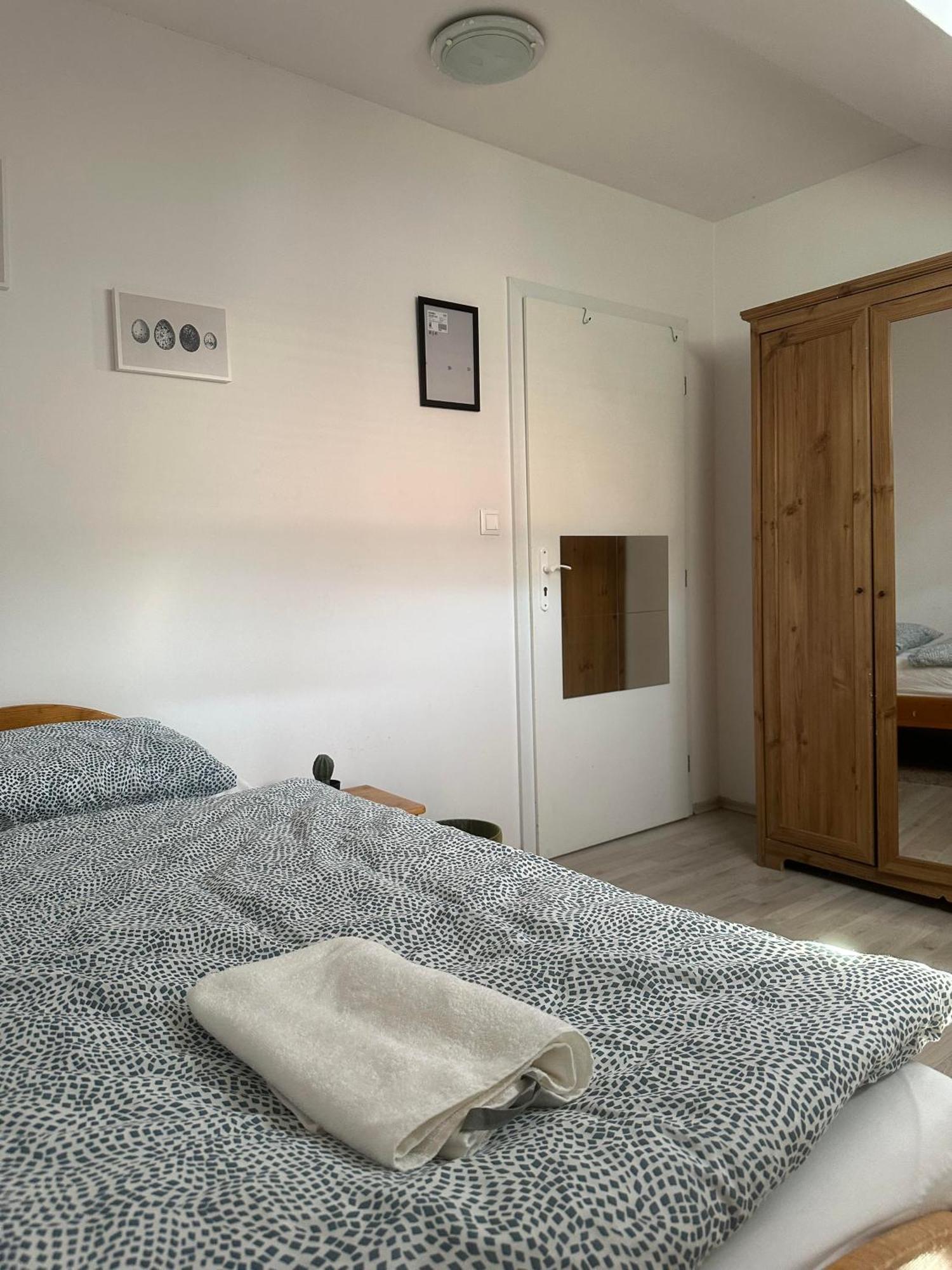 A Private Room In City Center In براتسيلافا المظهر الخارجي الصورة